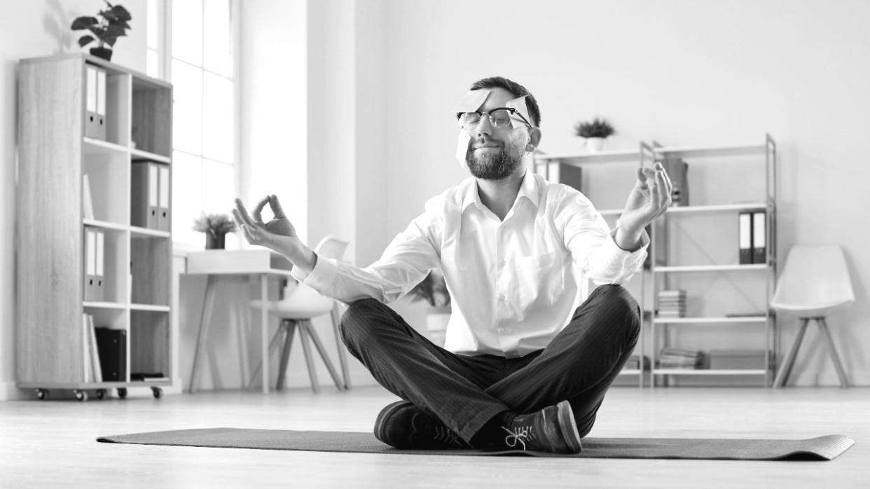 Sesión en vivo de webinar con participantes interactuando en tiempo real